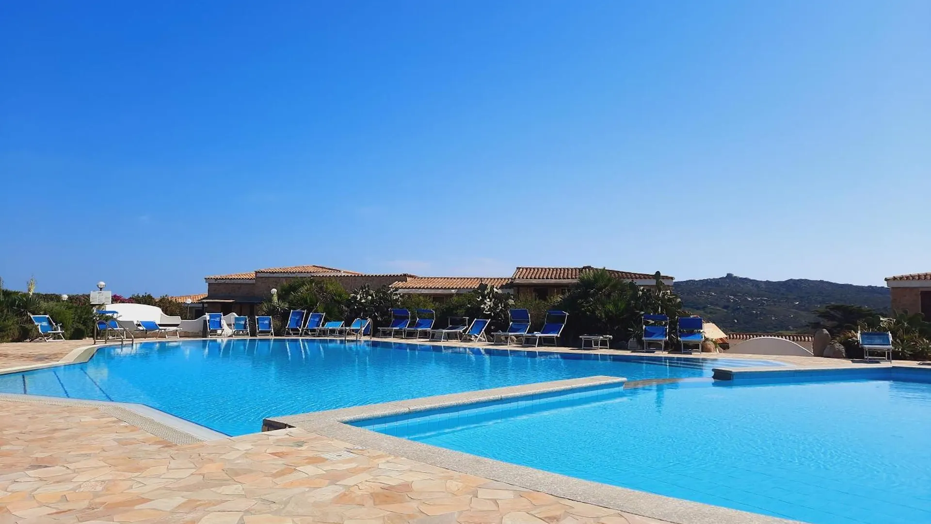 公寓 Case Vacanza Castello Di Gallura 圣特雷莎加卢拉